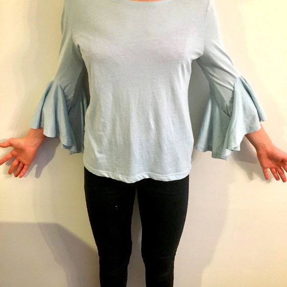 Susina Tops - Small Flowy Sleeve Mid Legnth Sleeve Shirt
